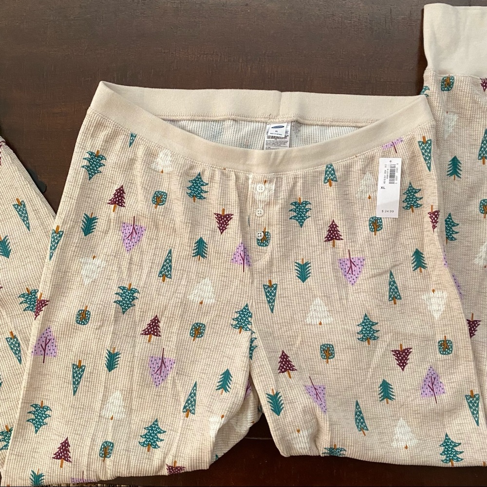 Old Navy Winter Tree PJ bottoms Size XL